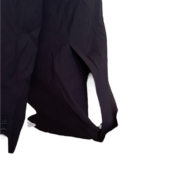 Lineage Performance 2 Button Slim Fit blazer - Picture 4 of 8